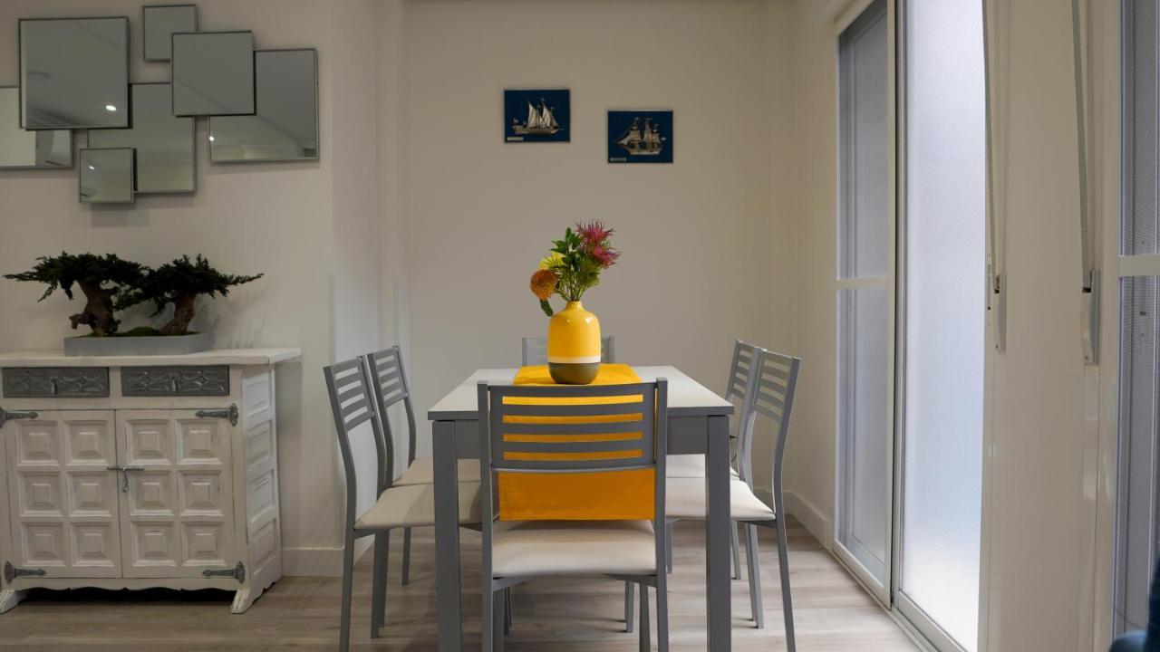 Stylish & Spacious Family Apartment Near Beach & Vibrant Historic Market Alicante Luaran gambar