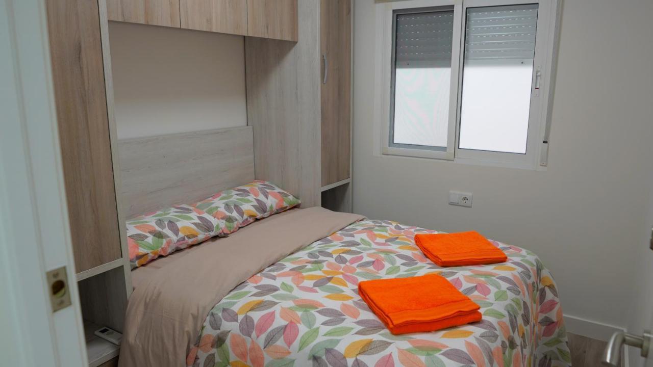 Stylish & Spacious Family Apartment Near Beach & Vibrant Historic Market Alicante Luaran gambar
