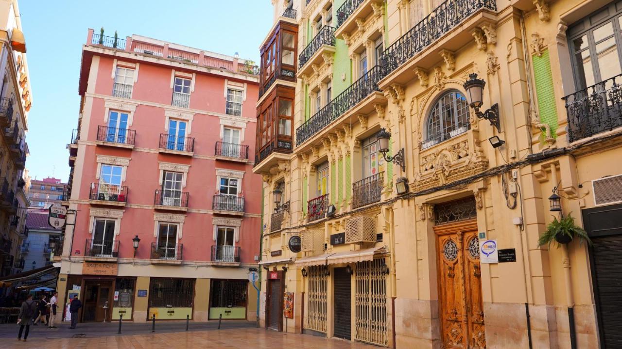 Stylish & Spacious Family Apartment Near Beach & Vibrant Historic Market Alicante Luaran gambar