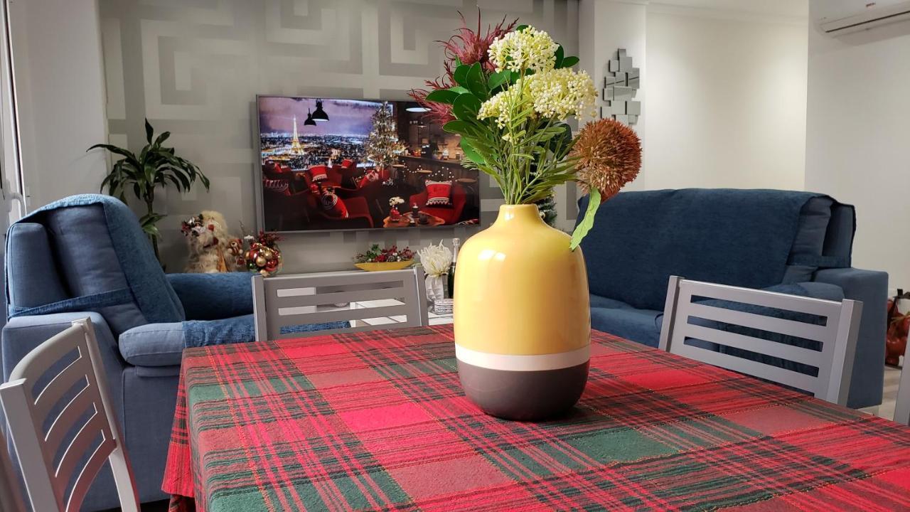 Stylish & Spacious Family Apartment Near Beach & Vibrant Historic Market Alicante Luaran gambar